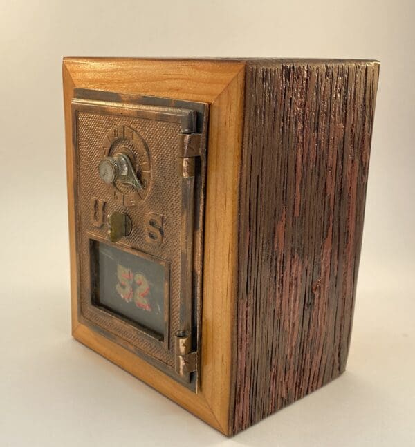 1906 Keyless Lock Company Barnwood Post Office Box Door # 52 - Image 4