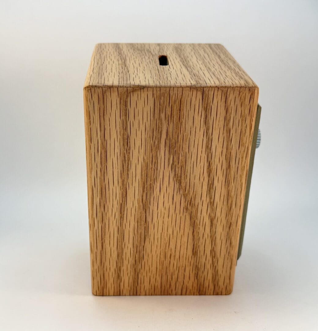 1980 Oak Mailbox Door Bank