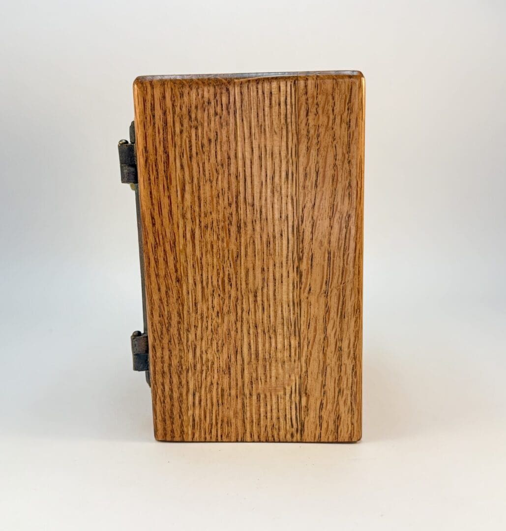 1906 Mailbox Door Bank