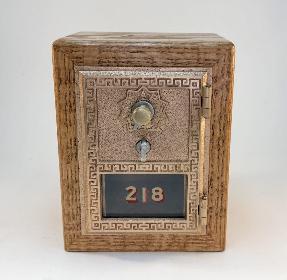 Upside Down F old mailbox door bank